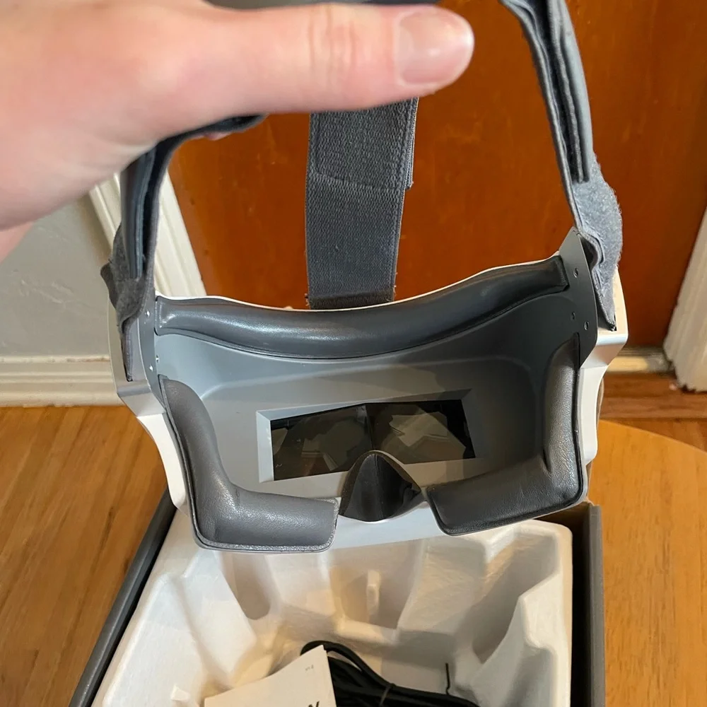 SKYVIEW FPV GOGGLES: Drone piloting goggles